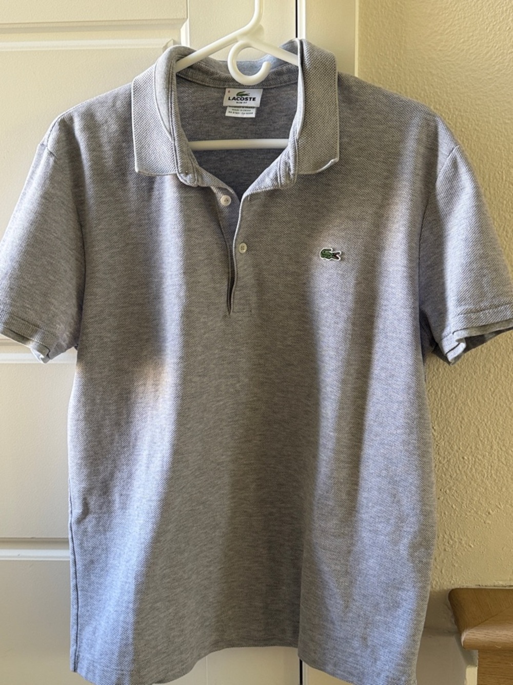 Lacoste Men’s Light Gray Piqué Polo with Green Crocodile